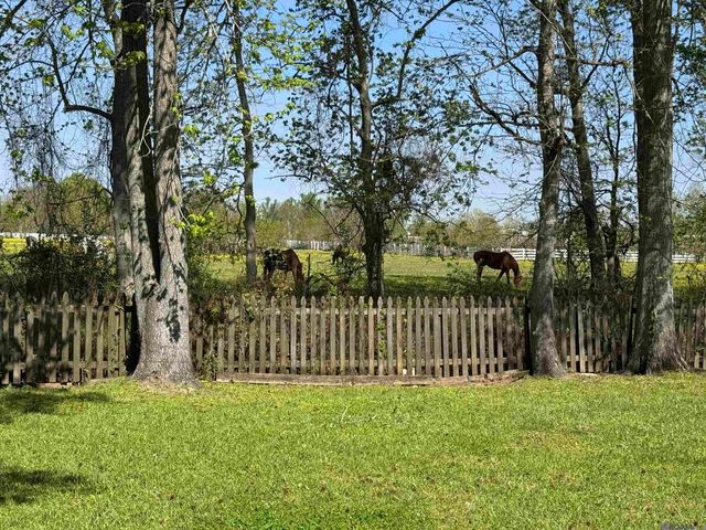 3660 Westervelt Ave, Baton Rouge, LA 70820