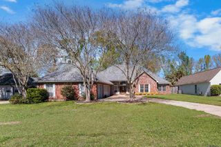 3660 Westervelt Ave, Baton Rouge, LA 70820