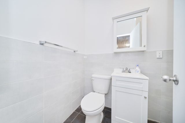 331 W 43rd Street 1BB, New York City, NY 10036