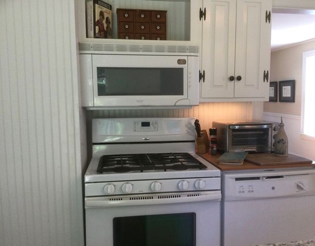 114 Chestnut Street, Andover, MA 01810