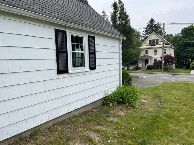 114 Chestnut Street, Andover, MA 01810