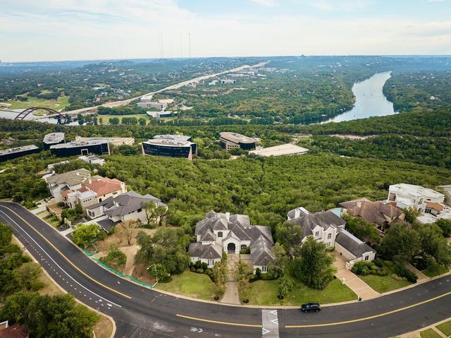 6505 W Courtyard DR, Austin, TX 78730