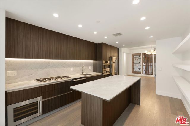 1345 Havenhurst Drive 4, West Hollywood, CA 90046