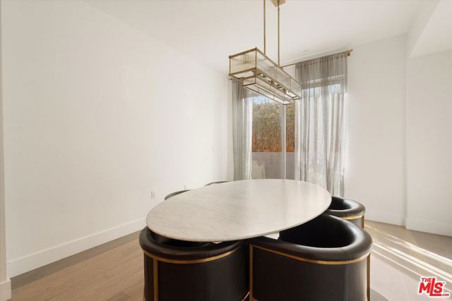 1345 Havenhurst Drive 4, West Hollywood, CA 90046