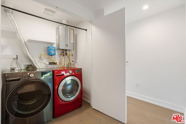 1345 Havenhurst Drive 4, West Hollywood, CA 90046