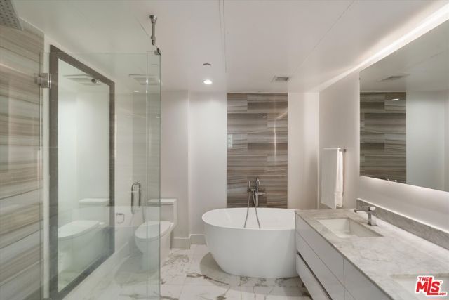 1345 Havenhurst Drive 4, West Hollywood, CA 90046