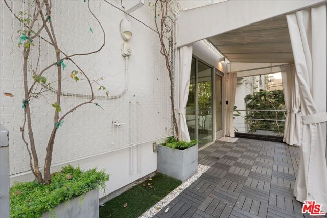 1345 Havenhurst Drive 4, West Hollywood, CA 90046