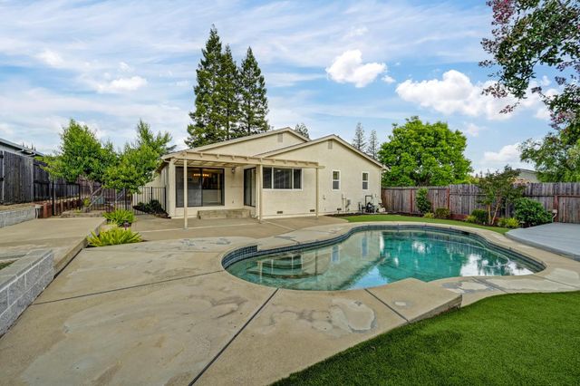 6501 Addington Ct, Orangevale, CA 95662