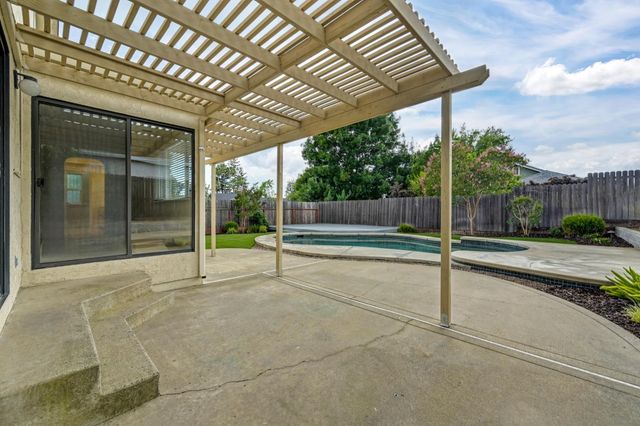 6501 Addington Ct, Orangevale, CA 95662