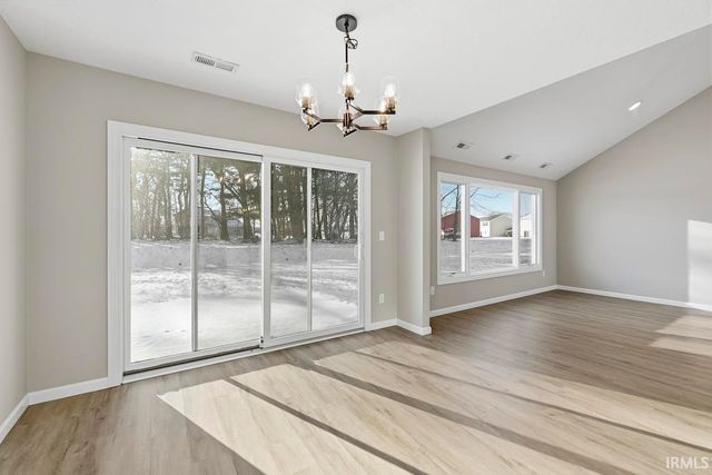 1439 Din Cove, Huntertown, IN 46748