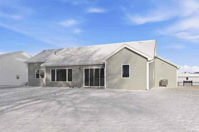 1439 Din Cove, Huntertown, IN 46748