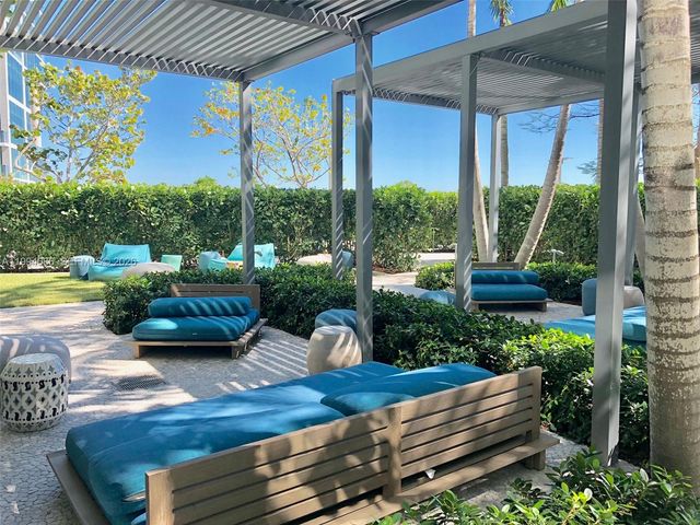 480 NE 31st St 802, Miami, FL 33137