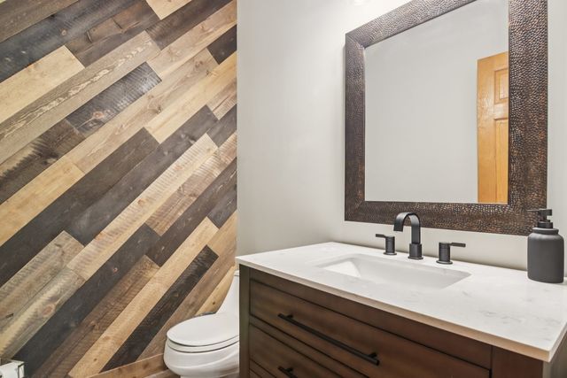 44W552 Volkening Circle, Hampshire, IL 60140