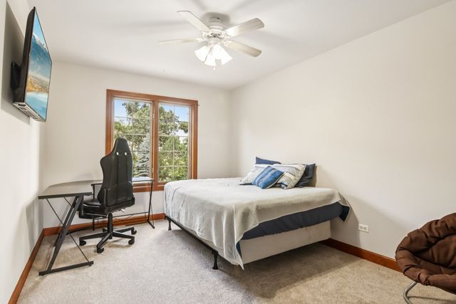 44W552 Volkening Circle, Hampshire, IL 60140