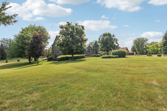 44W552 Volkening Circle, Hampshire, IL 60140