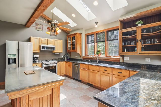 44W552 Volkening Circle, Hampshire, IL 60140