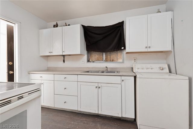 3505 Navajo Way, Las Vegas, NV 89108