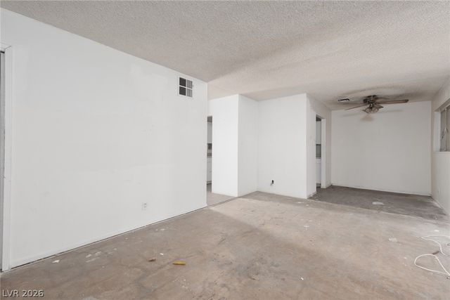 3505 Navajo Way, Las Vegas, NV 89108