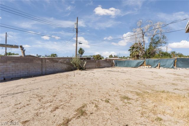 3505 Navajo Way, Las Vegas, NV 89108