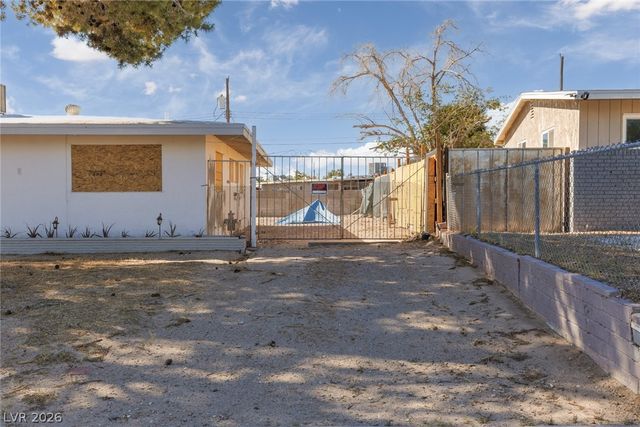 3505 Navajo Way, Las Vegas, NV 89108