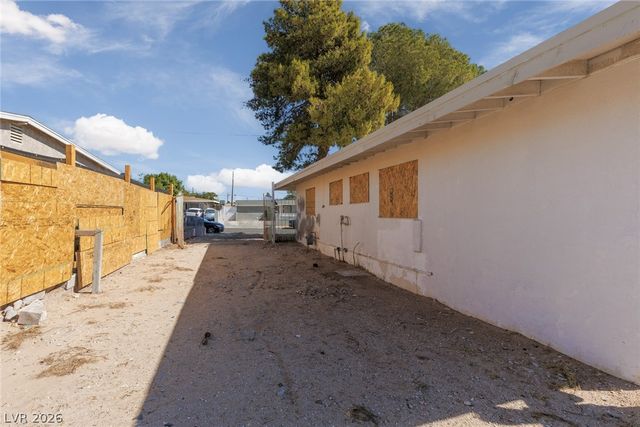 3505 Navajo Way, Las Vegas, NV 89108