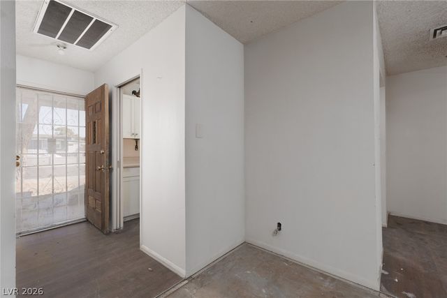 3505 Navajo Way, Las Vegas, NV 89108