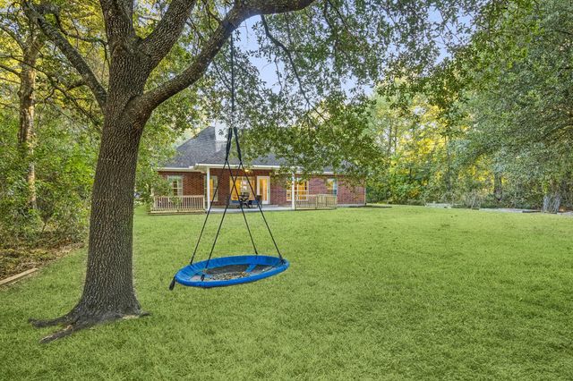 13200 N Decker Drive, Magnolia, TX 77355