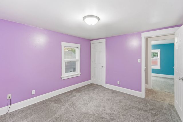 2432 Des Moines Street, Des Moines, IA 50317