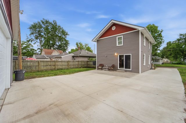 2432 Des Moines Street, Des Moines, IA 50317