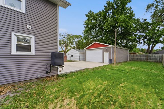 2432 Des Moines Street, Des Moines, IA 50317