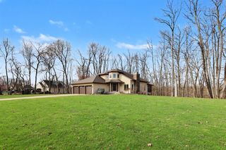 2011 Knollpoint Drive, Ada, MI 49301