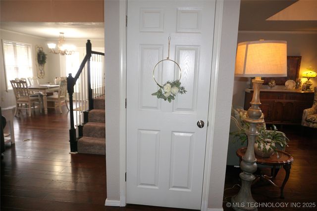 906 N 14 Street, Henryetta, OK 74437