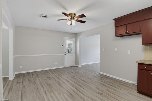 905 Camden Court, Winston-salem, NC 27103