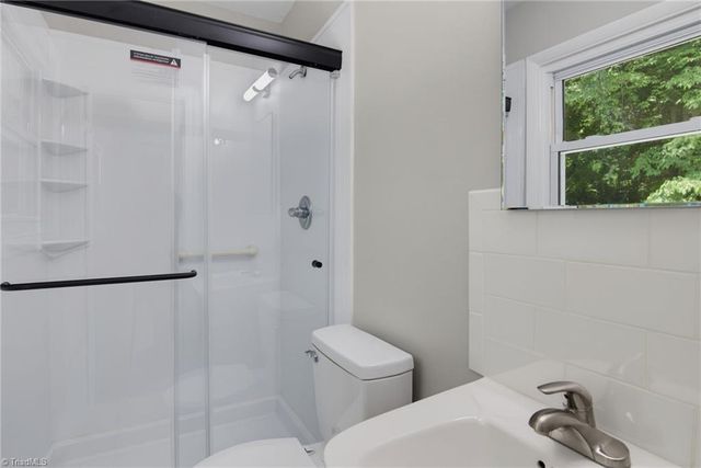 905 Camden Court, Winston-salem, NC 27103