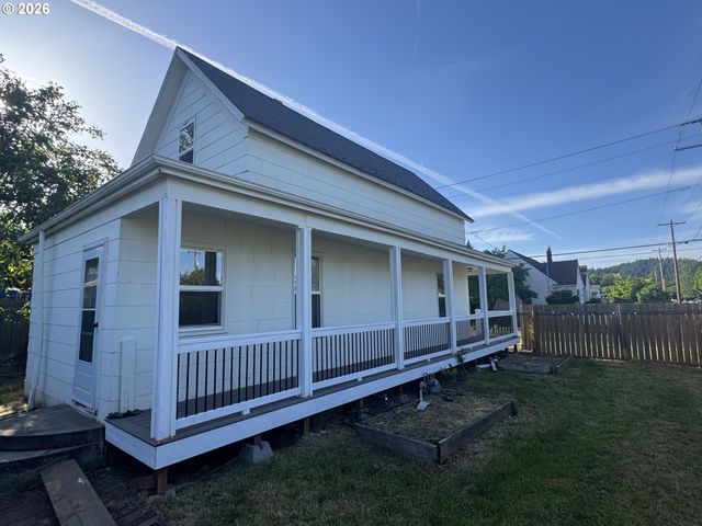 6732 Se RHONE St, Portland, OR 97206
