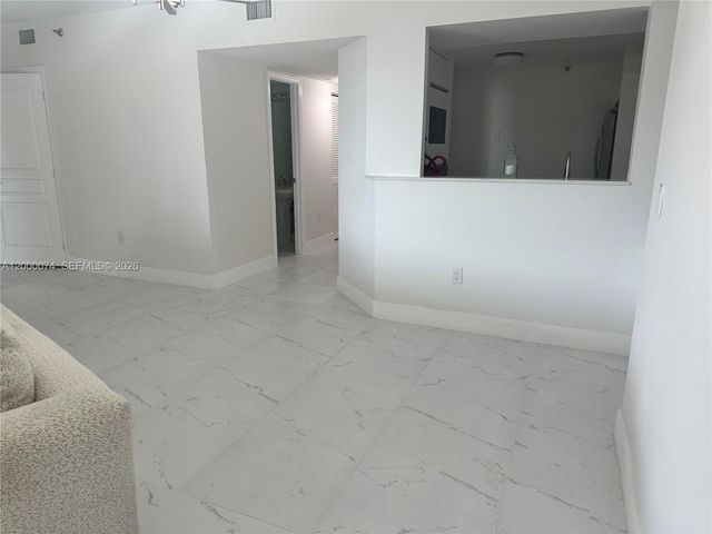 8925 Collins Ave 2J, Surfside, FL 33154