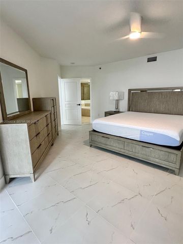 8925 Collins Ave 2J, Surfside, FL 33154