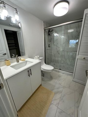 8925 Collins Ave 2J, Surfside, FL 33154