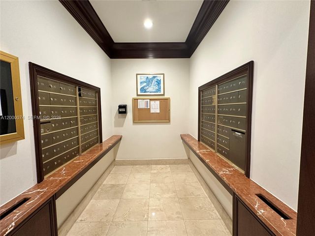 8925 Collins Ave 2J, Surfside, FL 33154