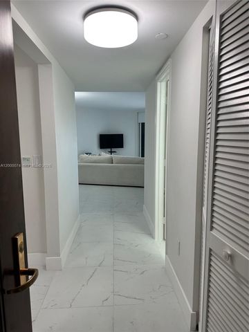 8925 Collins Ave 2J, Surfside, FL 33154