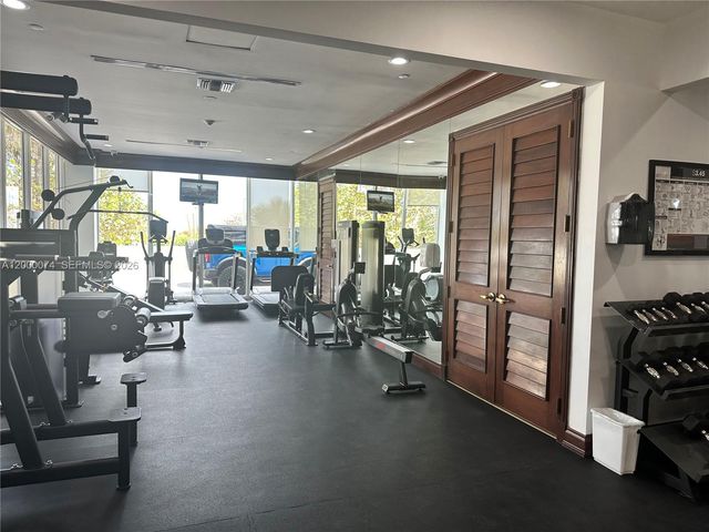 8925 Collins Ave 2J, Surfside, FL 33154