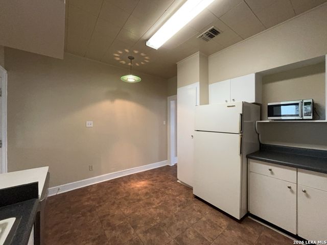 205 Eleanor Ave, San Antonio, TX 78209