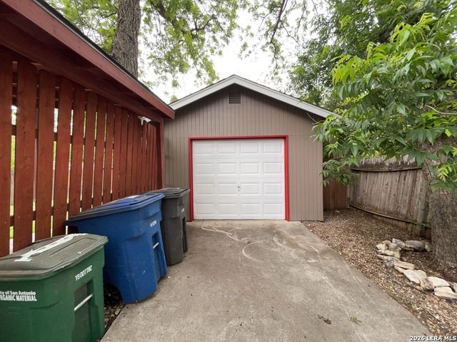 205 Eleanor Ave, San Antonio, TX 78209
