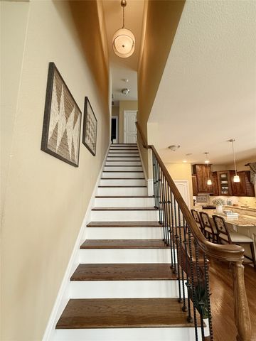 2021 Garden Park Circle, Richardson, TX 75080