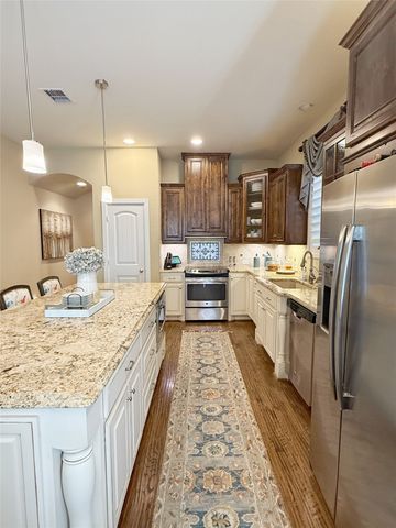 2021 Garden Park Circle, Richardson, TX 75080