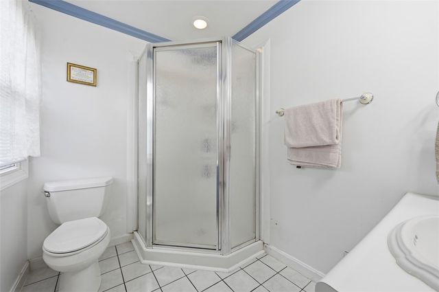 102 Evandale Dr, Green Tree, PA 15220