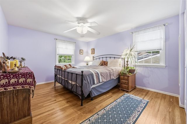 102 Evandale Dr, Green Tree, PA 15220