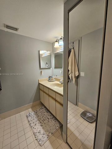 8457 Boca Rio Dr, Boca Raton, FL 33433