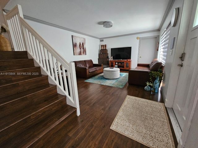 8457 Boca Rio Dr, Boca Raton, FL 33433