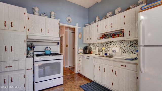 159 Newbury Road, Howell, NJ 07731